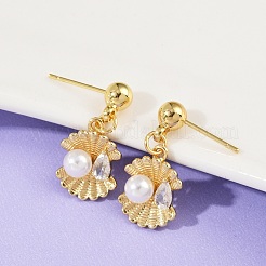 Серьги-гвоздики в форме ракушки из латуни с микропаве из прозрачных кубических цирконий EJEW-F895-13G