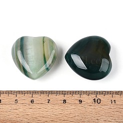 Натуральный зеленый полосатый агат (окрашенный и подвергнутый термической обработке) в форме сердца.&nbsp;G-N0325-11-08