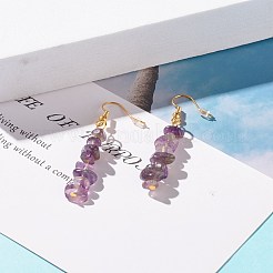 ナチュラルアメジストチップビーズダングルピアス  女性用ジェムストーンドロップピアス  真鍮ジュエリー  ゴールドカラー  50~54x7~11.5x5~8mm  ピン：0.7mm&nbsp;EJEW-JE04788-05