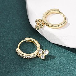 3つのクローバーが付いた真鍮製のマイクロパヴェキュービックジルコニアフープピアス  ラックめっき  長持ちメッキ  カドミウムフリー＆鉛フリー  18KGP本金メッキ  透明  19x6x13.5mm&nbsp;EJEW-Z159-01G-01