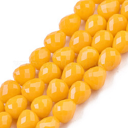 Chapelets de perles en verre opaque de couleur unie, facette, larme, or, 4.5~5x4x4mm, Trou: 1mm, Environ 97~101 pcs/chapelet, 16.54~18.5 pouce (42~47 cm)