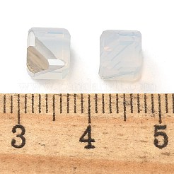 K9ガラス模造オーストリアクリスタルビーズ  穴がない  正方形  ホワイトスモーク  6x6x6mm&nbsp;GLAA-P069-01B-234