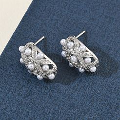 真鍮製 マイクロパヴェ キュービックジルコニア スタッドピアス 女性用  ハーフフープピアス  ABSの模造パールと  ラックめっき  長持ちメッキ  鉛フリー＆カドミウムフリー  プラチナ  16x10mm&nbsp;EJEW-A168-20P
