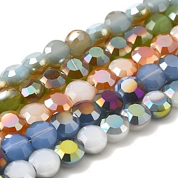 FilI di perline in vetro placcato, mezzo placcato, giada imitato, tondo piatto sfaccettato, colore misto, circa6 mm di diametro, 4 mmm di spessore, Foro: 1 mm