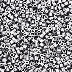 Perline cilindriche di vetro galvanico, perline semi, foro rotondo, colori metallici, platino placcato, 1.5~2x1~2mm, Foro: 0.8 mm, circa 8000pcs/scatola, su 85~95 g / borsa