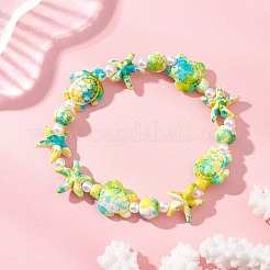 染色された合成ターコイズと模造パールのアクリルビーズを使用した女性用ストレッチブレスレット  カメとヒトデ  緑黄  内径：2.13インチ（5.4cm）&nbsp;BJEW-JB14047