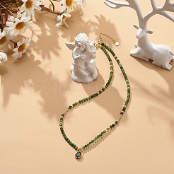 Collana con pendente a goccia di zirconi cubici con catene di perline di smeraldi naturali&nbsp;NJEW-JN04121-05