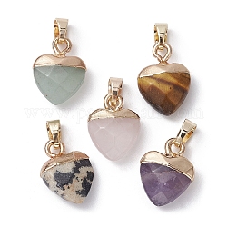 Dijes de corazón facetados de piedras preciosas naturales mezcladas con cierres a presión de latón dorado, 14~15x10~10.5x5~5.5mm, agujero: 5x3.2 mm