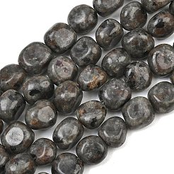 Fili di perle di sienite fluorescente naturale (bagliore sotto la luce uv).&nbsp;GG-CBA787B-A42