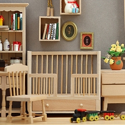 木製ベビーベッドのミニチュア装飾品  マイクロランドスケープホームドールハウスアクセサリー  小道具の装飾のふりをする  古いレース  110x64x99mm&nbsp;PW-WGC84EF-01