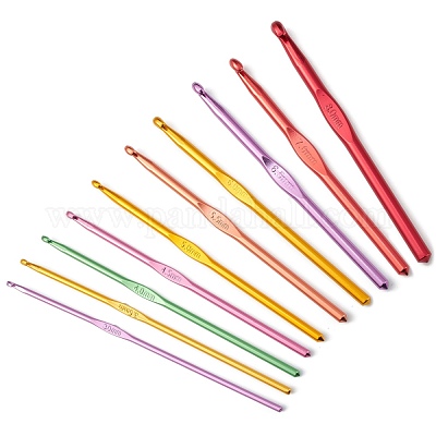 4 Crochet Hooks Needles Aluminum Size 5 mm and 3 mm In a Pack