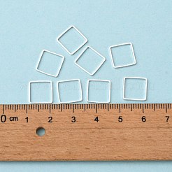 スクエア真鍮製フレームコネクター  銀色のメッキ  10x10x1mm&nbsp;EC03010mm-S