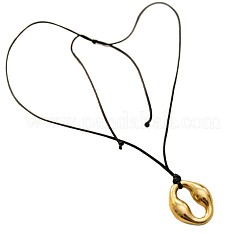 Collana da donna con ciondolo geometrico in acciaio inossidabile 304 e cordino cerato nero regolabile.&nbsp;WG4C936-03