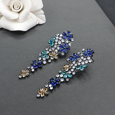 Серьги-гвоздики с цветком из латуни и кубическим цирконием FS-WGE140E-02-1