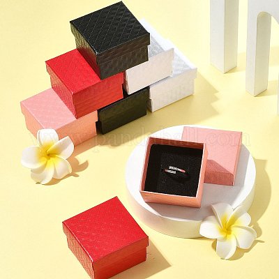 8 шт. 4-х цветные квадратные картонные коробки для колец CBOX-FS0001-08-1