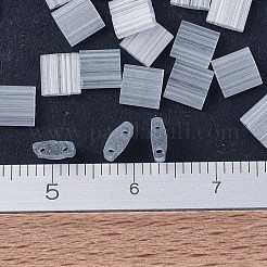 MIYUKIティラビーズ  日本製シードビーズ  2穴  （tl2596)シルクペールライトグレー  5x5x1.9mm  穴：0.8mm  約590個/50g&nbsp;SEED-X0054-TL2596