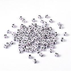 Lettres mélangées lettre blanche perles de cube acrylique, trou horizontal, environ 6 mm de large, Longueur 6mm, hauteur de 6 mm , trou: environ 3.2 mm, environ 300 pcs/50 g