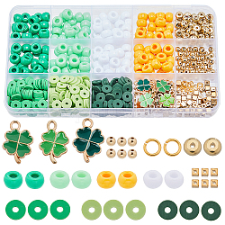 Kit de fabrication de bracelets pour la Saint-Patrick Sunnyclue, y compris des perles de disque en plastique et en argile polymère en forme de tonneau, rondes et cubiques, pendentifs en alliage de trèfle, couleur mixte, 693 pcs / boîte
