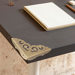 8 комплект 2-х стилевых треугольных латунных защитных уголков KK-GL0001-04