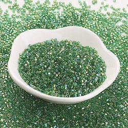 Toho semi di perline giapponesi, 11/0, esagono a due tagli, arcobaleno trasparente, (167b) trasparente ab verde erba, 2x2mm, Foro: 0.6 mm, circa 44000pcs/libbra