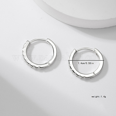 Простые серебряные серьги-каффы в стиле отпуска с камнями циркония UC0752-1