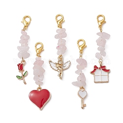 Decorazioni pendenti con chip di quarzo rosa naturale di San Valentino, con pendente smaltato in lega di forme miste e chiusure a moschettone in lega, oro, 54~56.5mm