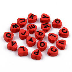 Undurchsichtige Acryl-Emaille-Perlen, horizontales Loch, Herz mit gemischten schwarzen Buchstaben, rot, 7x7x4 mm, Bohrung: 1.5 mm, ca. 3600 Stk. / 500 g