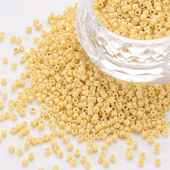 Стеклянные цилиндрические бусины SEED-S047-A-026