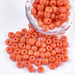 Perles de rocaille en verre, couleurs opaques, ronde, orange foncé, 5~6x3~5mm, Trou: 1.2~2mm, environ 2500 pcs / sachet 