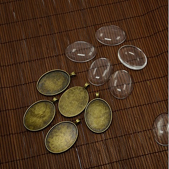 40x30mm Clear Oval Glass Cabochon Cover and Antique Bronze Alloy Blank Pendant Cabochon Settings for DIY Portrait Pendant Making DIY-X0159-AB-FF