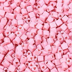 Fgbベーキングペイントガラスシードビーズ  三角形  三角穴  ピンク  3.5x3.5x3.5mm  穴：1.2~1.4mm  約7250個/ポンド&nbsp;SEED-Q040-09A-02