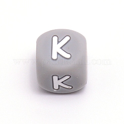 Cuentas del alfabeto de silicona para hacer pulseras o collares, estilo de letra, cubo gris, letter.k, 12x12x12mm, agujero: 3 mm