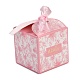 結婚式のテーマ折りたたみギフトボックス  花と言葉のある正方形はあなたとリボンへの贈り物を願っています  キャンディークッキー包装用  ピンク  7x7x8.3cm CON-P014-01D-3