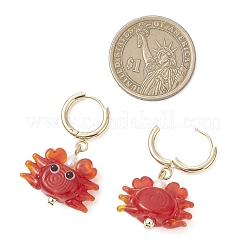 Серьги-кольца ручной работы в технике лэмпворк с изображением краба.&nbsp;EJEW-JE06918