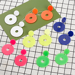 6 пара двухцветных акриловых сережек-пончиков с подвесками со стальными железными штифтами для женщин EJEW-AN0004-38