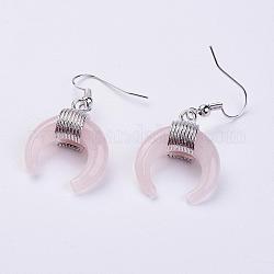 Boucles d'oreilles en quartz rose naturel, avec les accessoires en laiton plaqués de platine, double corne / croissant de lune, 40mm, pin: 0.6 mm