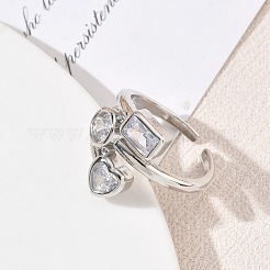 Orecchini a cerchio aperti in ottone con pavé di zirconi cubici&nbsp;CU-CBAC7F3-01P