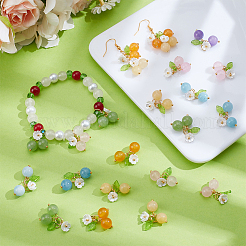 36 Stück 6 Stile gefärbte natürliche malaysische Jade & gelbe Jade & gefärbte grüne Jade & Topas-Jade & weiße Jade runde Anhänger mit Harzblume und Acrylblatt&nbsp;HJEW-BM0001-36