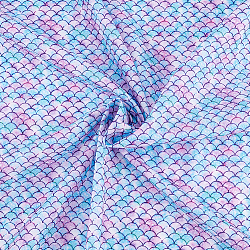 Fingerinspire sirène écailles tissu coton tissu 39x57 pouce violet clair bleu polyester tissu sirène imprimé motif écailles de poisson tissu tissu pour t-shirt, couture de robe, artisanat de bricolage, nappe de table