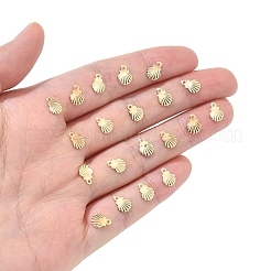 304ステンレススチールチャーム  レーザー切断  ホタテ貝殻  ゴールドカラー  7.5x5.5x0.5mm  穴：1mm  20個/セット&nbsp;STAS-YW0002-57A