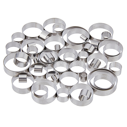 Superfindings 40pcs 40 styles 201 anneaux de guides en acier inoxydable FIND-FH00006-87-1