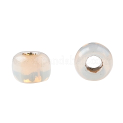 TOHOラウンドシードビーズ  日本製シードビーズ  （[12]kゴールドの裏地付きオパール  751)  24mm  穴：11/0mm  約2.2個/ポンド&nbsp;SEED-TR11-0751