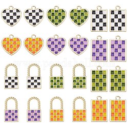 Superfindings 24 pièces 12 style rack placage alliage damier pendentifs, avec l'émail, sans cadmium et sans plomb, or clair, couleur mixte, 18.5~22x11.5~18x2mm, Trou: 2~8mm, 2 pièces / style