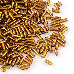 Abalorios de vidrio bugle, plata forrada, saddle brown, 4~4.5x2mm, agujero: 1 mm, aproximamente 450 g / bolsa, 14000 unidades / bolsa