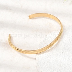 Brazaletes abiertos texturizados de acero inoxidable 304 para mujer&nbsp;SA-CBAC920-11G