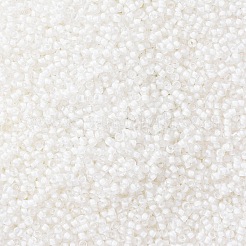 TOHOラウンドシードビーズ  日本製シードビーズ  （981f）白い裏地のクリスタルマット  11/0  2.2mm  穴：0.8mm  約135000個/ポンド&nbsp;SEED-TR11-0981F