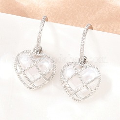 Boucles d'oreilles pendantes en laiton serties de micro-pavés de zirconiums cubiques transparents en forme de cœur&nbsp;EJEW-Z164-04P