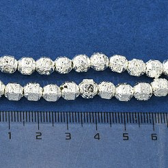 電気メッキされた天然溶岩岩ビーズ連売り  ファセットバイコーンバレルドラム  銀メッキ  6~6.5x6.5~7x5.5~6mm  穴：1.4~1.5mm  約61個/連  15.35''（39センチメートル）&nbsp;G-I360-N01-04
