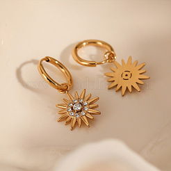 Orecchini pendenti a cerchio da donna in acciaio inossidabile chirurgico 316 con pavé di zirconi cubici trasparenti.&nbsp;WG38549-01