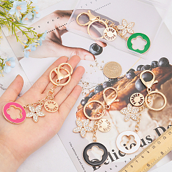 4 шт. 4-цветный брелок-подвеска в виде цветка со стразами и эмалью с подвеской-сплавом KEYC-GL0001-08